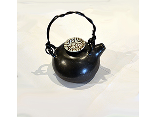 Black Teapot  by Fuki  Ikeuchi