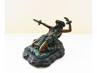 Kaha ka 'lo me na Makani by Kim Duffett