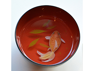 Gold Fin by Jamen Chai