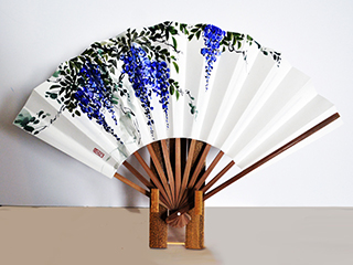 Fuji (Wisteria) by Suigetu Shikata