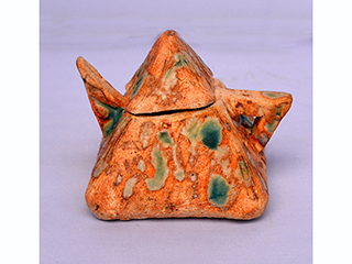 Pyramid Tea Pot by Lynda Hess